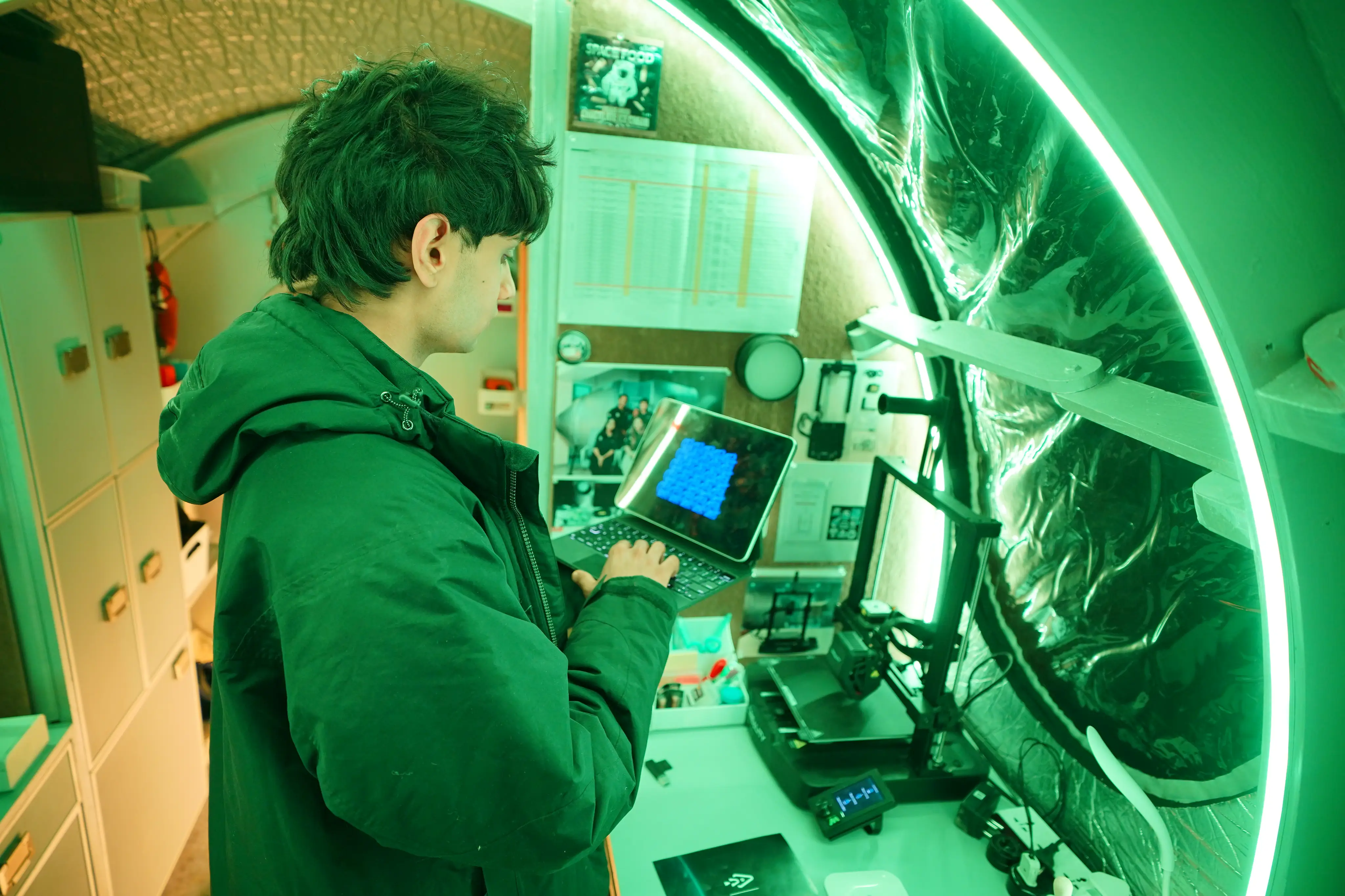 Space & Mars Mission image 5